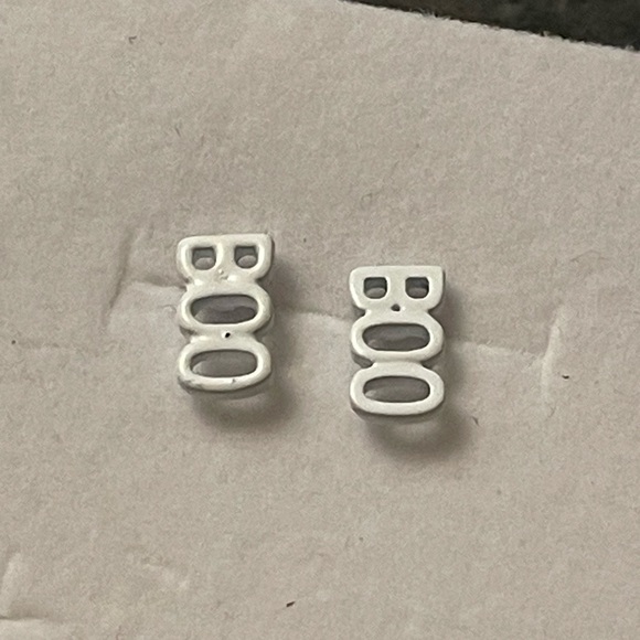 Boo Studs - Picture 2 of 3